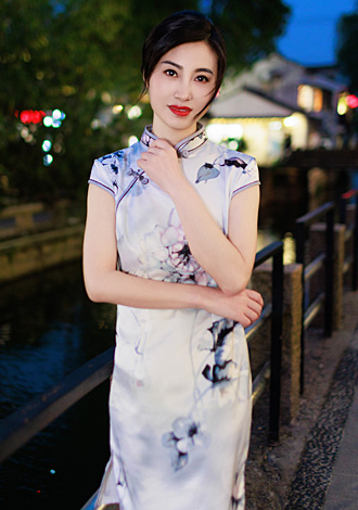 Gorgeous profiles only: Qiuqin, dating member